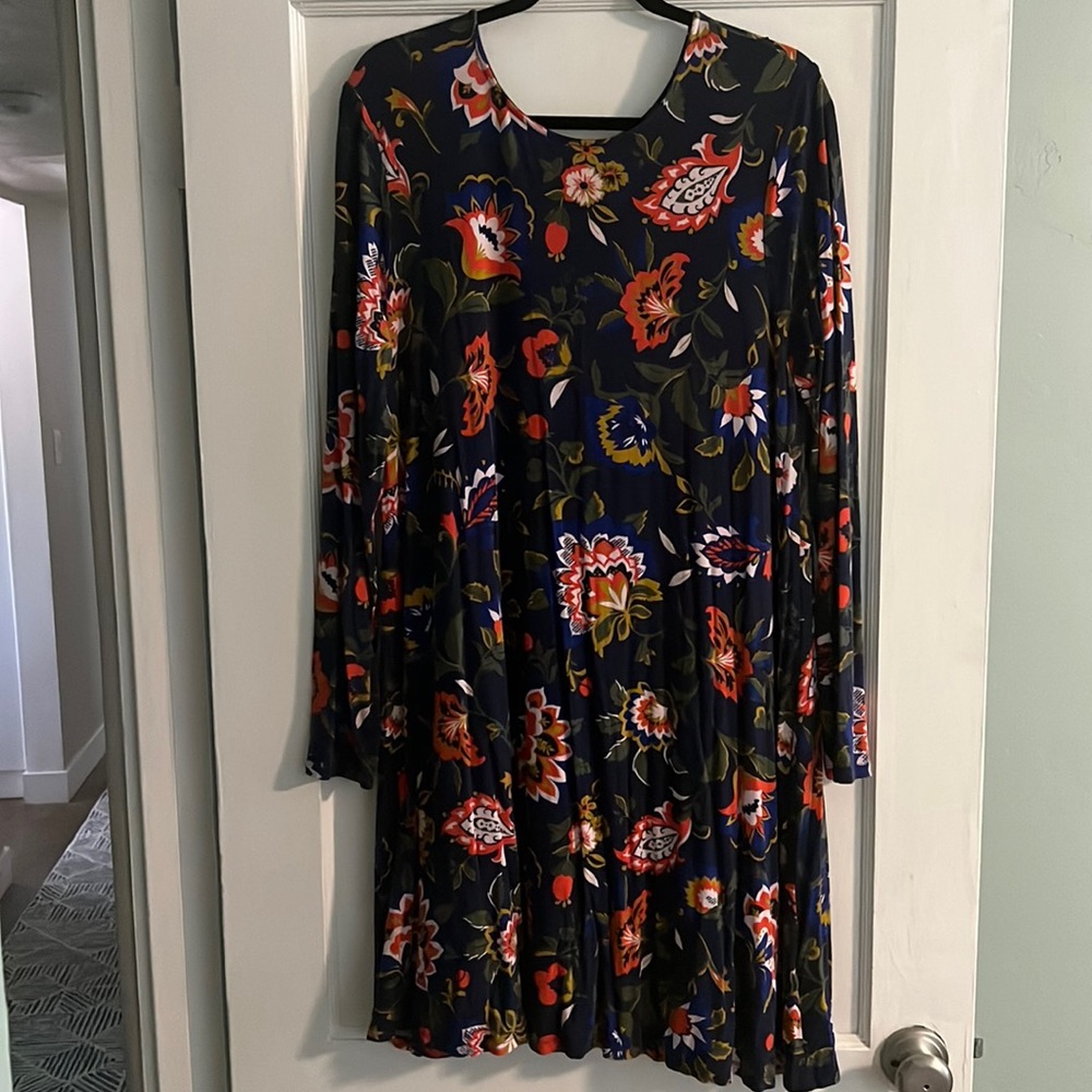 Old Navy flowered long sleeve dress, size XL